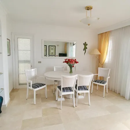 15 Holiday home *